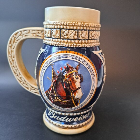 Anheuser-Busch Budweiser Collectible Pot Belly Stein “Dressed For The Parade” - Picture 12 of 12